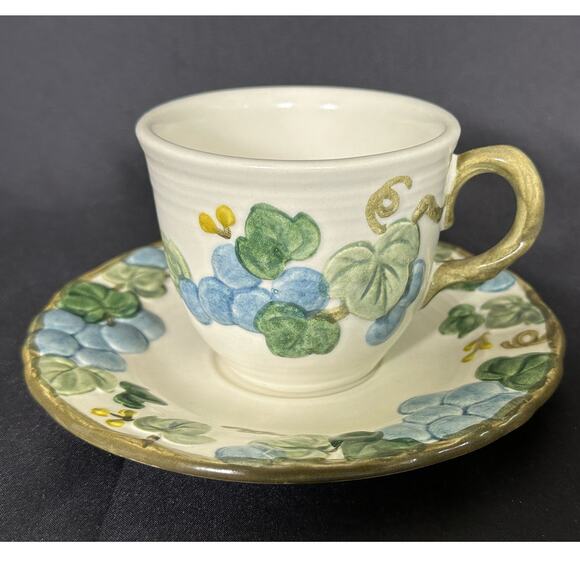 METLOX Poppy Trail Sculptured Blue Grape Vintage Cup and Saucer Set - Picture 2 of 7